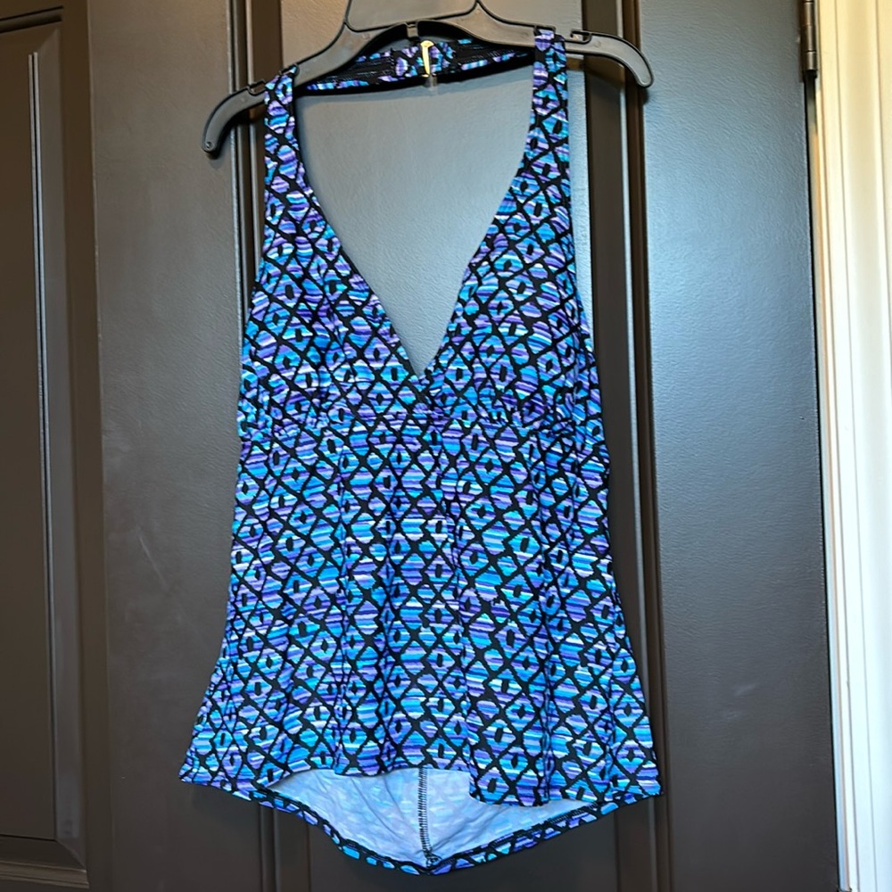 Speedo size 16 Tankini top, halter style